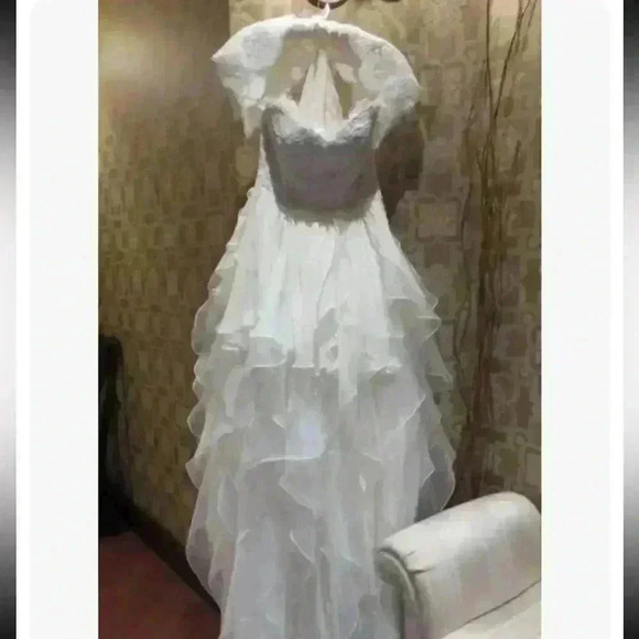 Hayley Paige KIRA Couture Wedding Gown size 10 - Picture 8 of 10